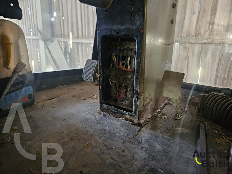 Silažni kombajn Fortschritt E281C: slika Silažni kombajn Fortschritt E281C
