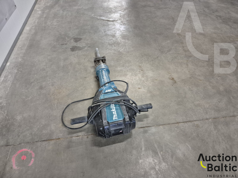 Makita HM1812 - Građevinski strojevi: slika Makita HM1812 - Građevinski strojevi Makita HM1812 - Građevinski strojevi: slika Makita HM1812 - Građevinski strojevi