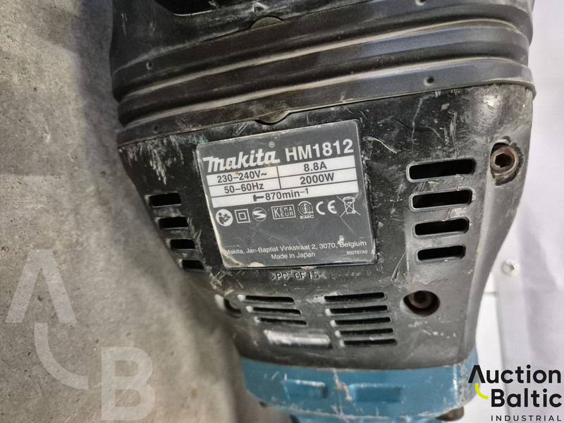 Makita HM1812 - Građevinski strojevi: slika Makita HM1812 - Građevinski strojevi Makita HM1812 - Građevinski strojevi: slika Makita HM1812 - Građevinski strojevi