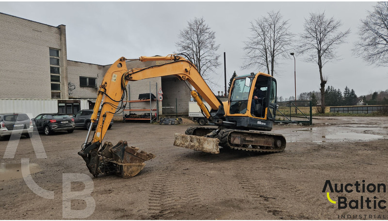 Hyundai Robex 80 CR-9 - Mini bager: slika Hyundai Robex 80 CR-9 - Mini bager Hyundai Robex 80 CR-9 - Mini bager: slika Hyundai Robex 80 CR-9 - Mini bager