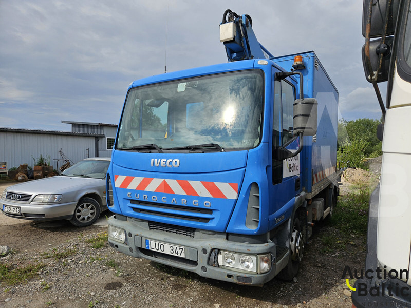Iveco 100E 18 - Podizna platforma montirana na kamion: slika Iveco 100E 18 - Podizna platforma montirana na kamion Iveco 100E 18 - Podizna platforma montirana na kamion: slika Iveco 100E 18 - Podizna platforma montirana na kamion