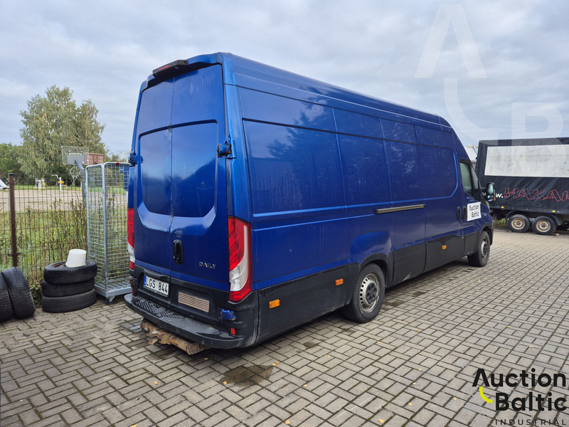 Iveco 35S17 - Furgon: slika Iveco 35S17 - Furgon Iveco 35S17 - Furgon: slika Iveco 35S17 - Furgon