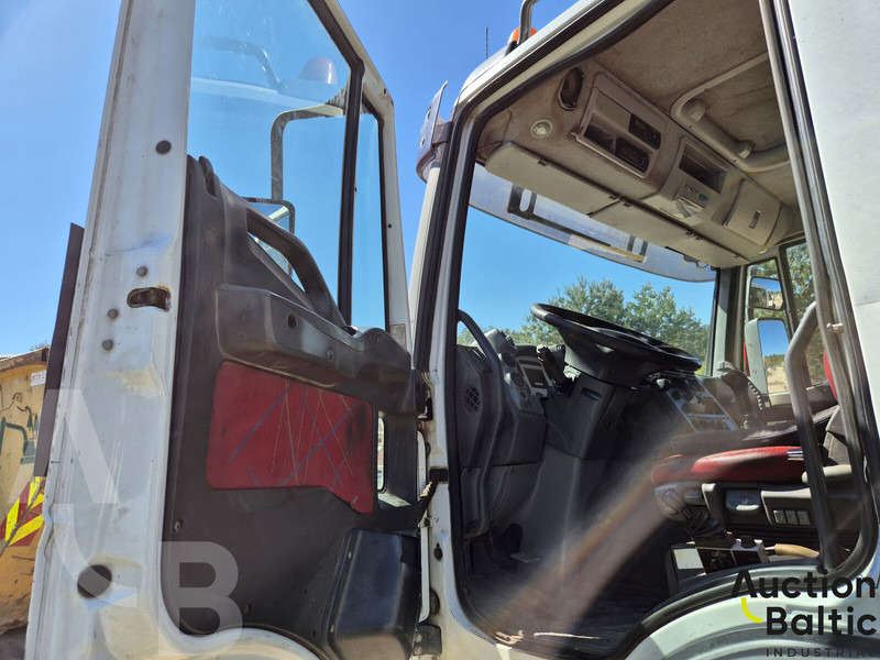 Iveco AD 260T - Kiper: slika Iveco AD 260T - Kiper Iveco AD 260T - Kiper: slika Iveco AD 260T - Kiper