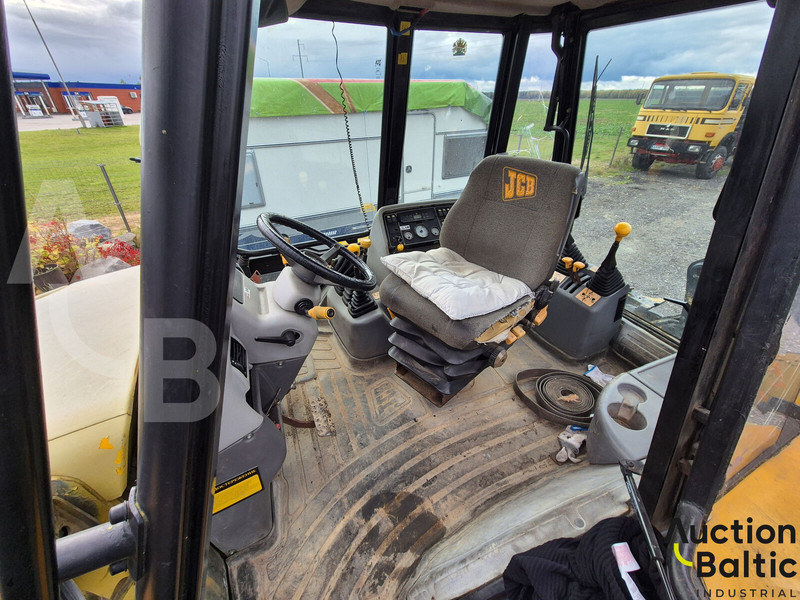 JCB 4 CX - Rovokopač-utovarivač: slika JCB 4 CX - Rovokopač-utovarivač JCB 4 CX - Rovokopač-utovarivač: slika JCB 4 CX - Rovokopač-utovarivač