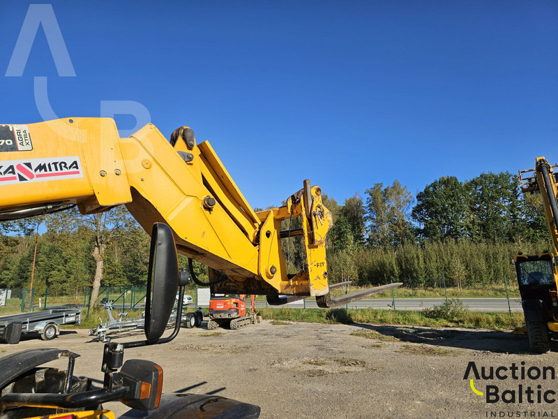 Teleskopski rukovatelj JCB 536-70 Agri Xtra: slika Teleskopski rukovatelj JCB 536-70 Agri Xtra