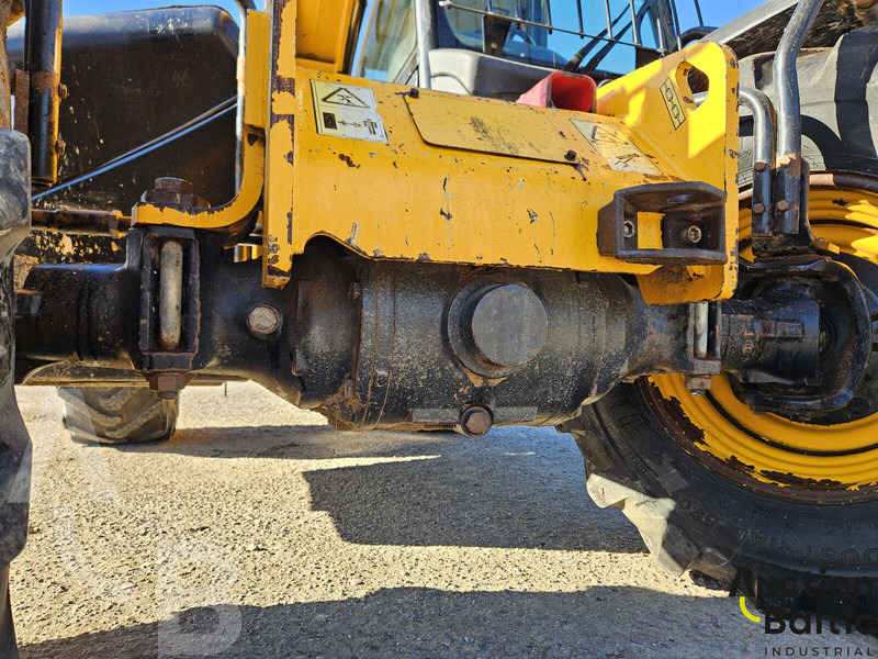 Teleskopski rukovatelj JCB 536-70 Agri Xtra: slika Teleskopski rukovatelj JCB 536-70 Agri Xtra