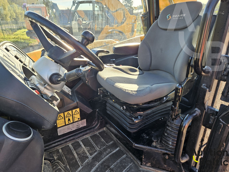 Teleskopski rukovatelj JCB 536-70 Agri Xtra: slika Teleskopski rukovatelj JCB 536-70 Agri Xtra
