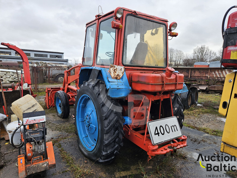 JUMZ EO-2621 - Traktor: slika JUMZ EO-2621 - Traktor JUMZ EO-2621 - Traktor: slika JUMZ EO-2621 - Traktor