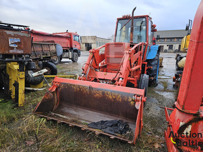 JUMZ EO-2621 - Traktor: slika JUMZ EO-2621 - Traktor JUMZ EO-2621 - Traktor: slika JUMZ EO-2621 - Traktor