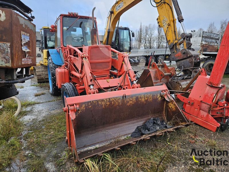 JUMZ EO-2621 - Traktor: slika JUMZ EO-2621 - Traktor JUMZ EO-2621 - Traktor: slika JUMZ EO-2621 - Traktor