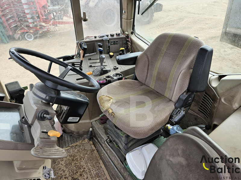 John Deere 6430 - Traktor: slika John Deere 6430 - Traktor John Deere 6430 - Traktor: slika John Deere 6430 - Traktor