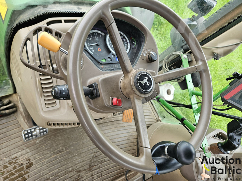 Zakup John Deere 6930 Premium John Deere 6930 Premium: slika Zakup John Deere 6930 Premium John Deere 6930 Premium