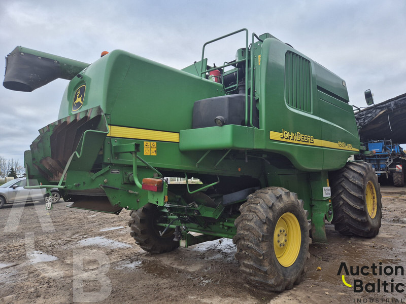 John Deere 9540 - Kombajn za žetvu: slika John Deere 9540 - Kombajn za žetvu John Deere 9540 - Kombajn za žetvu: slika John Deere 9540 - Kombajn za žetvu