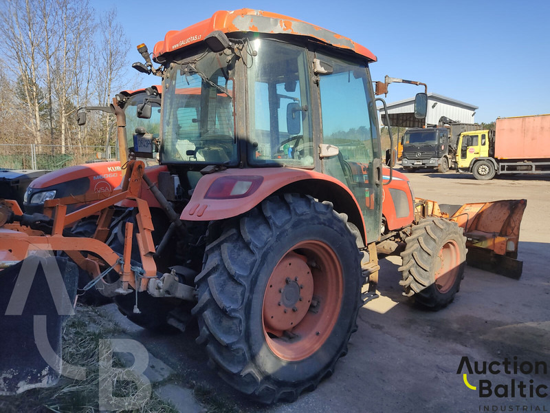 KIOTI RX 7330 - Traktor: slika KIOTI RX 7330 - Traktor KIOTI RX 7330 - Traktor: slika KIOTI RX 7330 - Traktor