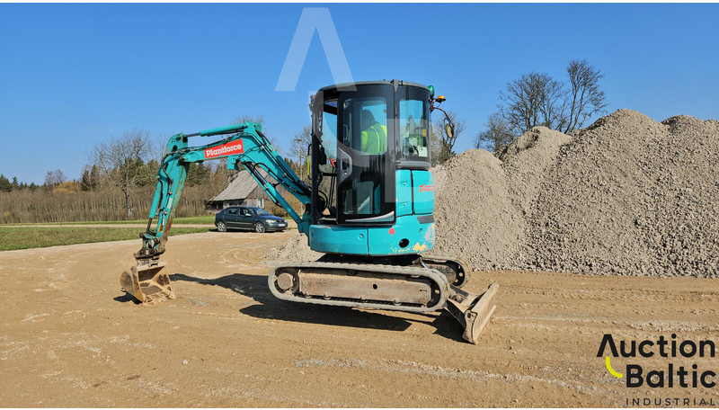 Kobelco SK28SR-6 - Mini bager: slika Kobelco SK28SR-6 - Mini bager Kobelco SK28SR-6 - Mini bager: slika Kobelco SK28SR-6 - Mini bager