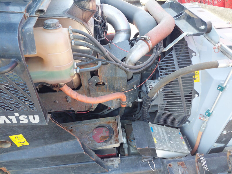 Traktorska šumska prikolica Komatsu 895: slika Traktorska šumska prikolica Komatsu 895 Traktorska šumska prikolica Komatsu 895: slika Traktorska šumska prikolica Komatsu 895