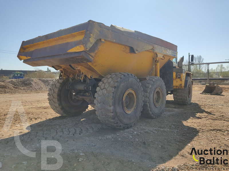 Komatsu HM400 - Zglobni istovarivač: slika Komatsu HM400 - Zglobni istovarivač Komatsu HM400 - Zglobni istovarivač: slika Komatsu HM400 - Zglobni istovarivač