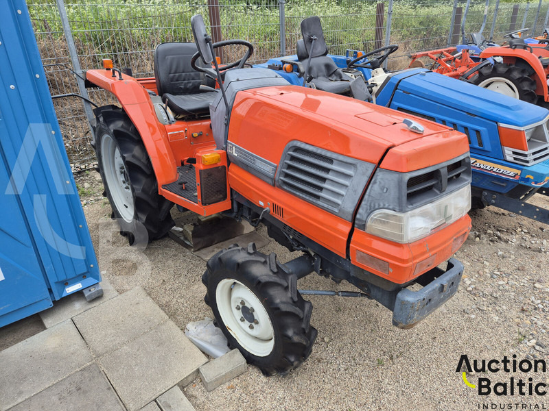 Kubota GL 240 - Traktor: slika Kubota GL 240 - Traktor Kubota GL 240 - Traktor: slika Kubota GL 240 - Traktor