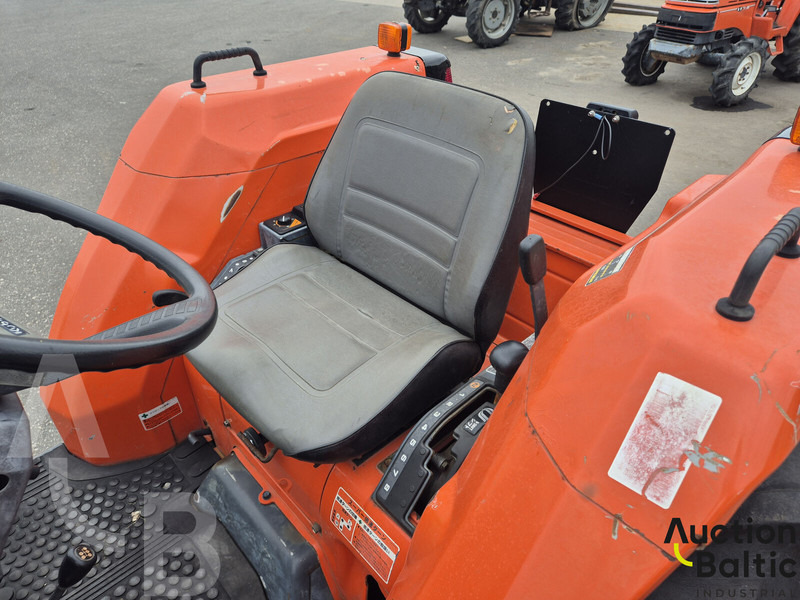 Kubota GL 29 - Traktor: slika Kubota GL 29 - Traktor Kubota GL 29 - Traktor: slika Kubota GL 29 - Traktor