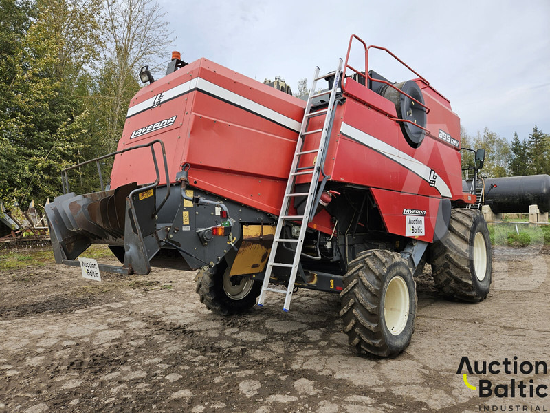 Laverda 255 REV - Kombajn za žetvu: slika Laverda 255 REV - Kombajn za žetvu Laverda 255 REV - Kombajn za žetvu: slika Laverda 255 REV - Kombajn za žetvu