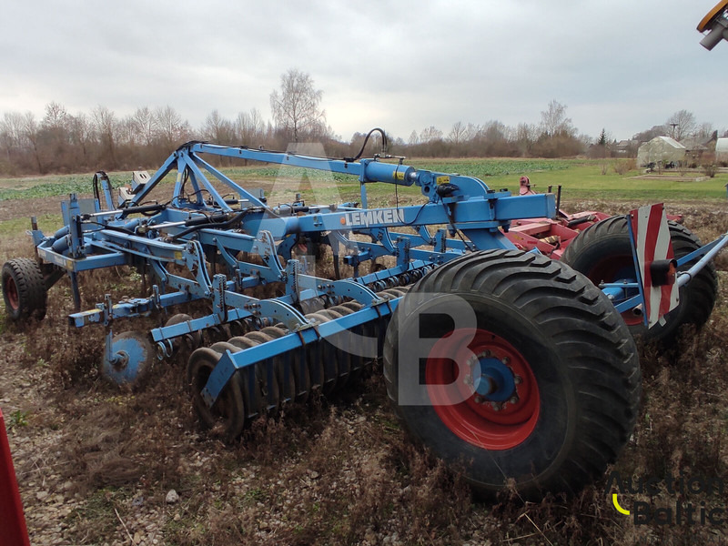 Lemken Thorit - Kultivator: slika Lemken Thorit - Kultivator Lemken Thorit - Kultivator: slika Lemken Thorit - Kultivator