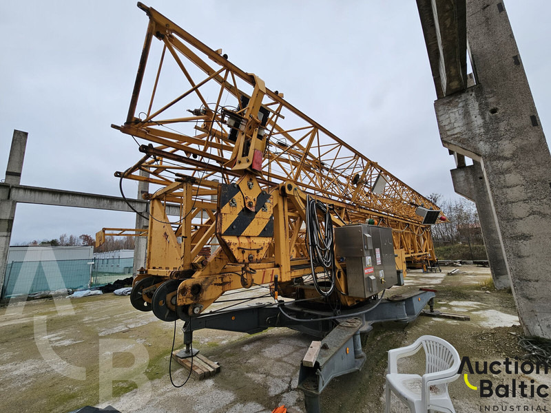 Liebherr 56K - Toranjska dizalica: slika Liebherr 56K - Toranjska dizalica Liebherr 56K - Toranjska dizalica: slika Liebherr 56K - Toranjska dizalica