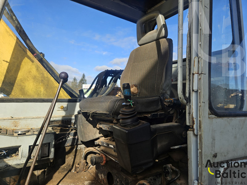 Liebherr R 902 - Bager gusjeničar: slika Liebherr R 902 - Bager gusjeničar Liebherr R 902 - Bager gusjeničar: slika Liebherr R 902 - Bager gusjeničar