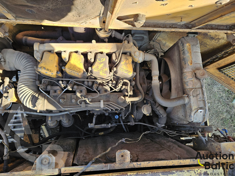 Bager gusjeničar Liebherr R 902: slika Bager gusjeničar Liebherr R 902 Bager gusjeničar Liebherr R 902: slika Bager gusjeničar Liebherr R 902