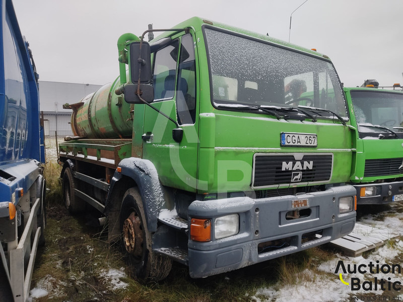 MAN 15.163 - Vakum kamion: slika MAN 15.163 - Vakum kamion MAN 15.163 - Vakum kamion: slika MAN 15.163 - Vakum kamion