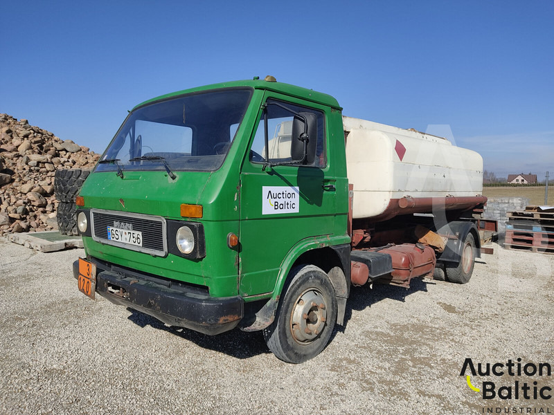 MAN 8.136 - Kamion cisterna: slika MAN 8.136 - Kamion cisterna MAN 8.136 - Kamion cisterna: slika MAN 8.136 - Kamion cisterna
