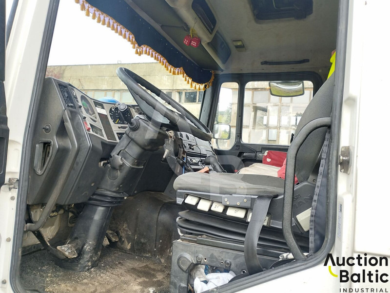 Vakum kamion MAN T 46: slika Vakum kamion MAN T 46