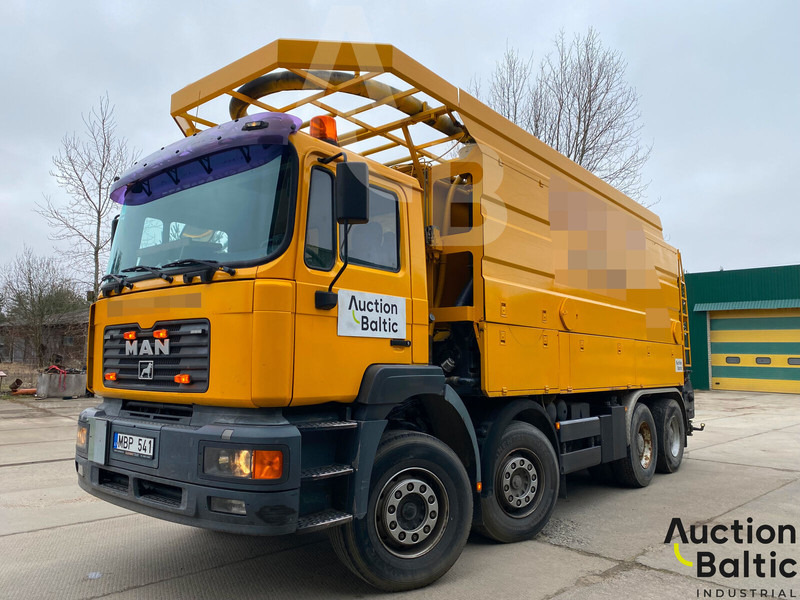 MAN T46 - Vakum kamion: slika MAN T46 - Vakum kamion MAN T46 - Vakum kamion: slika MAN T46 - Vakum kamion