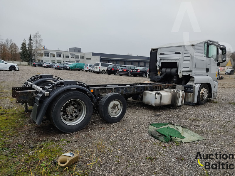 MAN TGS18.400 - Kamion-šasija: slika MAN TGS18.400 - Kamion-šasija MAN TGS18.400 - Kamion-šasija: slika MAN TGS18.400 - Kamion-šasija