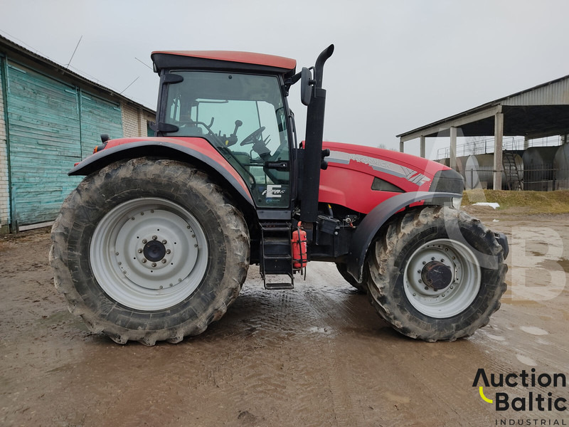 MCCORMICK E-PLUS - Traktor: slika MCCORMICK E-PLUS - Traktor MCCORMICK E-PLUS - Traktor: slika MCCORMICK E-PLUS - Traktor