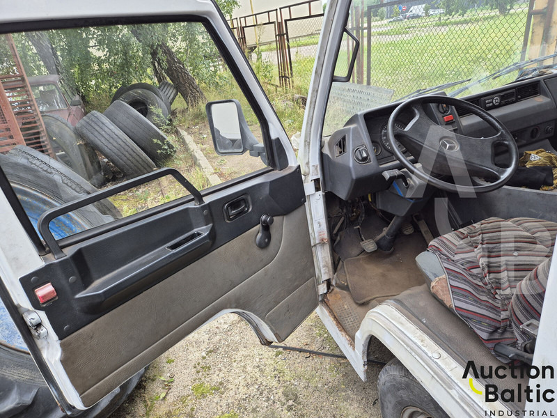 Mercedes-Benz 100-serie 100 D - Dostavno vozilo s ravnom platformom: slika Mercedes-Benz 100-serie 100 D - Dostavno vozilo s ravnom platformom Mercedes-Benz 100-serie 100 D - Dostavno vozilo s ravnom platformom: slika Mercedes-Benz 100-serie 100 D - Dostavno vozilo s ravnom platformom