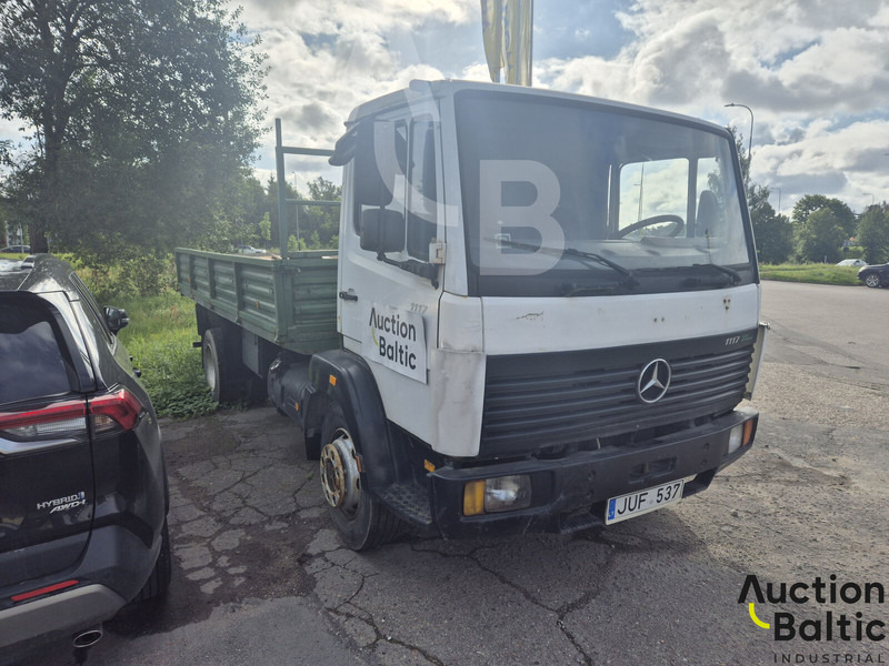 Mercedes-Benz 1117 - Kamion s otvorenim sandukom: slika Mercedes-Benz 1117 - Kamion s otvorenim sandukom Mercedes-Benz 1117 - Kamion s otvorenim sandukom: slika Mercedes-Benz 1117 - Kamion s otvorenim sandukom