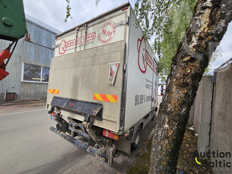 Mercedes-Benz 815 - Kamion hladnjača: slika Mercedes-Benz 815 - Kamion hladnjača Mercedes-Benz 815 - Kamion hladnjača: slika Mercedes-Benz 815 - Kamion hladnjača