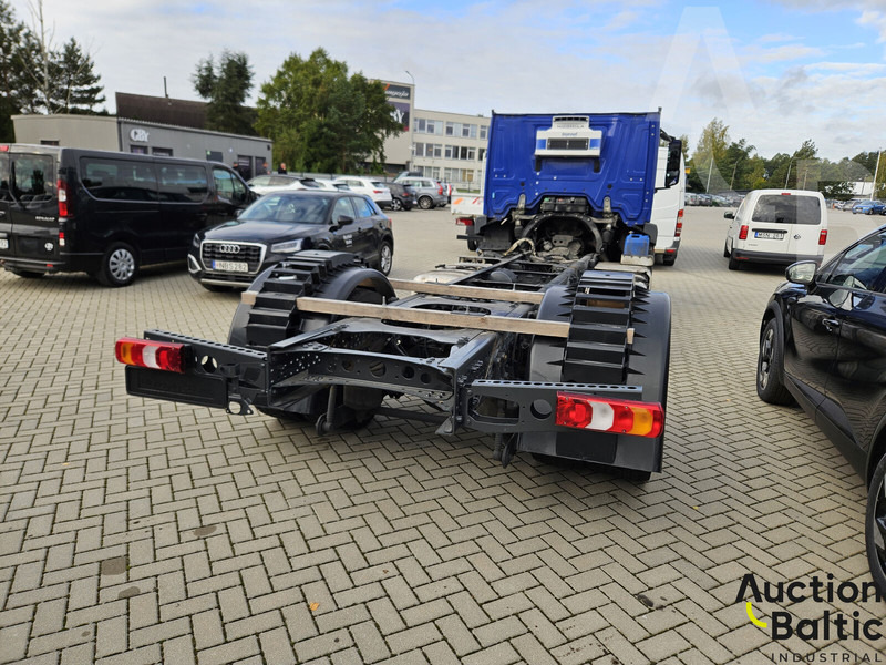 Mercedes-Benz Actros 1843 - Kamion-šasija: slika Mercedes-Benz Actros 1843 - Kamion-šasija Mercedes-Benz Actros 1843 - Kamion-šasija: slika Mercedes-Benz Actros 1843 - Kamion-šasija
