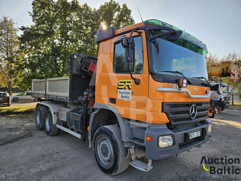 Mercedes-Benz Actros 1844 - Kiper, Kamion s kranom: slika Mercedes-Benz Actros 1844 - Kiper, Kamion s kranom Mercedes-Benz Actros 1844 - Kiper, Kamion s kranom: slika Mercedes-Benz Actros 1844 - Kiper, Kamion s kranom