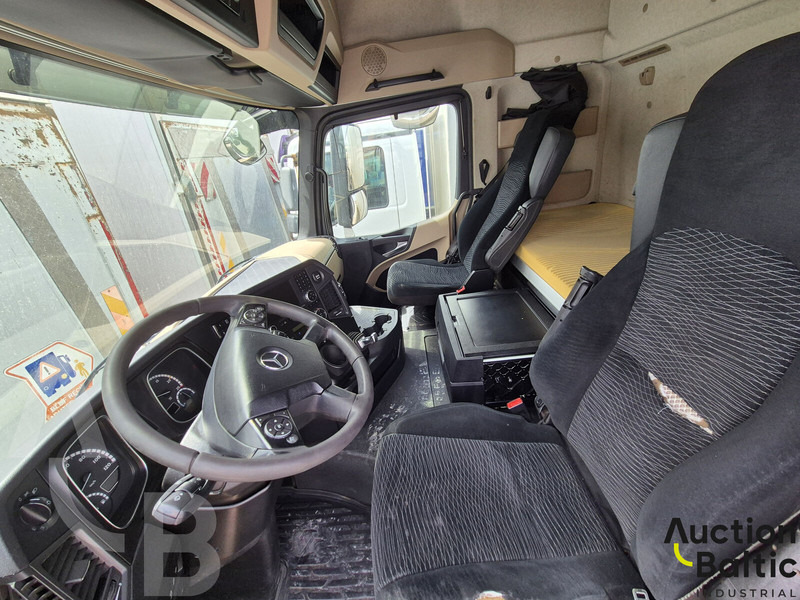 Mercedes-Benz Actros 2551 - Kamion sandučar: slika Mercedes-Benz Actros 2551 - Kamion sandučar Mercedes-Benz Actros 2551 - Kamion sandučar: slika Mercedes-Benz Actros 2551 - Kamion sandučar