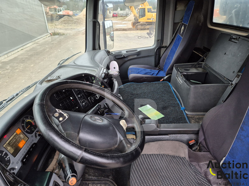 Kiper Mercedes-Benz Actros 4141: slika Kiper Mercedes-Benz Actros 4141