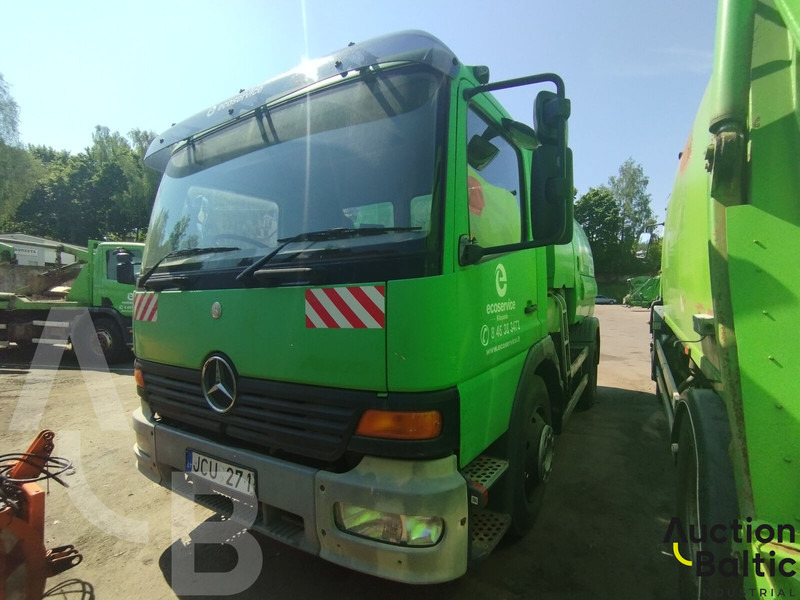 Mercedes-Benz Atego 1318 - Cestovna čistilica: slika Mercedes-Benz Atego 1318 - Cestovna čistilica Mercedes-Benz Atego 1318 - Cestovna čistilica: slika Mercedes-Benz Atego 1318 - Cestovna čistilica