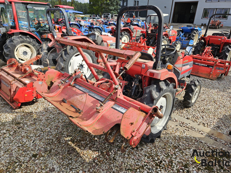 Mitsubishi MT200 - Traktor: slika Mitsubishi MT200 - Traktor Mitsubishi MT200 - Traktor: slika Mitsubishi MT200 - Traktor