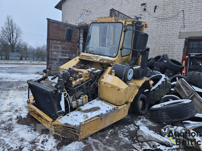 Moxy - Zglobni istovarivač: slika Moxy - Zglobni istovarivač Moxy - Zglobni istovarivač: slika Moxy - Zglobni istovarivač