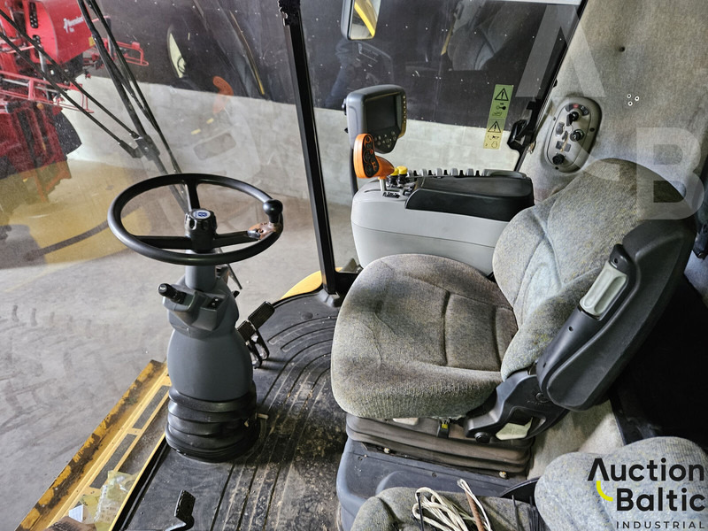 New Holland CR 9080 - Kombajn za žetvu: slika New Holland CR 9080 - Kombajn za žetvu New Holland CR 9080 - Kombajn za žetvu: slika New Holland CR 9080 - Kombajn za žetvu