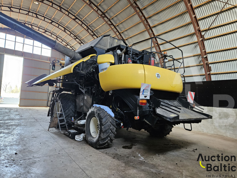 New Holland CR 9080 - Kombajn za žetvu: slika New Holland CR 9080 - Kombajn za žetvu New Holland CR 9080 - Kombajn za žetvu: slika New Holland CR 9080 - Kombajn za žetvu