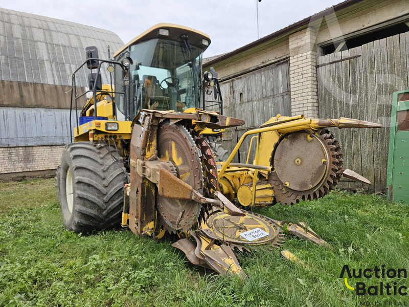 New Holland FX 50 - Silažni kombajn: slika New Holland FX 50 - Silažni kombajn New Holland FX 50 - Silažni kombajn: slika New Holland FX 50 - Silažni kombajn
