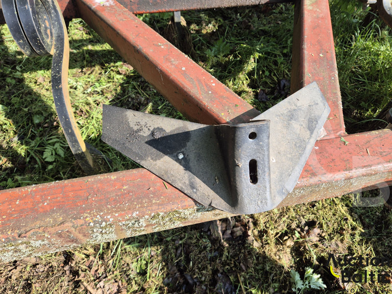 Onbekend Harrows - Kultivator: slika Onbekend Harrows - Kultivator Onbekend Harrows - Kultivator: slika Onbekend Harrows - Kultivator