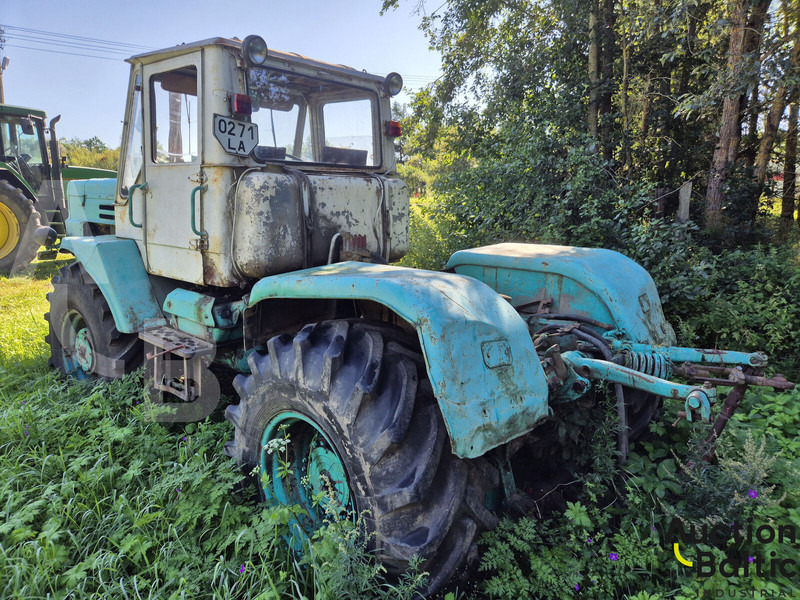 Onbekend T150K - Traktor: slika Onbekend T150K - Traktor Onbekend T150K - Traktor: slika Onbekend T150K - Traktor