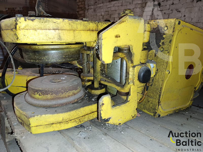 Winch - Oprema za rukovanje materijalima: slika Winch - Oprema za rukovanje materijalima Winch - Oprema za rukovanje materijalima: slika Winch - Oprema za rukovanje materijalima